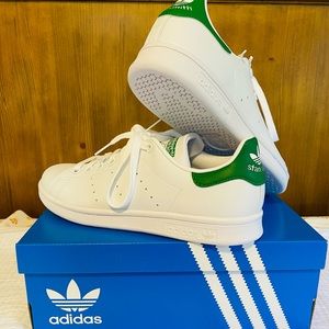 NEW Adidas Classic Stan Smith - Women’s 6.5
